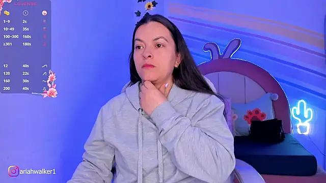 Ariah Walker  online show from 09.14.25