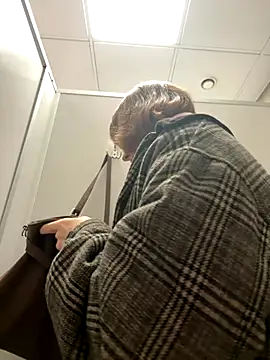 Only April online show from 10.26.25