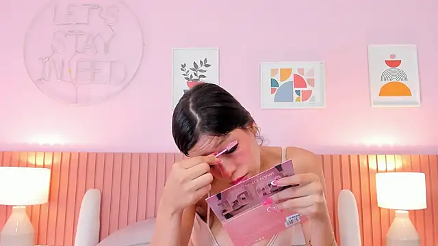 catalina jolie online show from 11.17.25