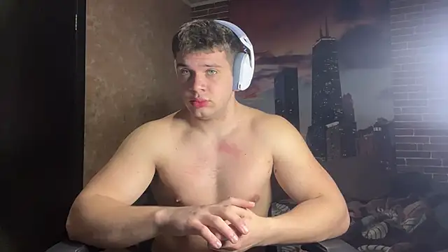 MusclePhantom online show from 04.16.26