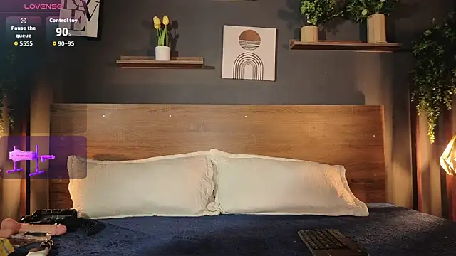 KLOE LUSTX online show from 02.24.26