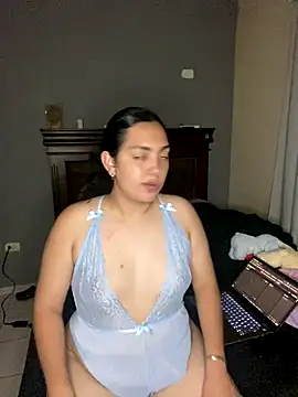 Snapshot of Karolineswettt chatting on 09.30.25 Karolineswettt online show from 09.30.25
