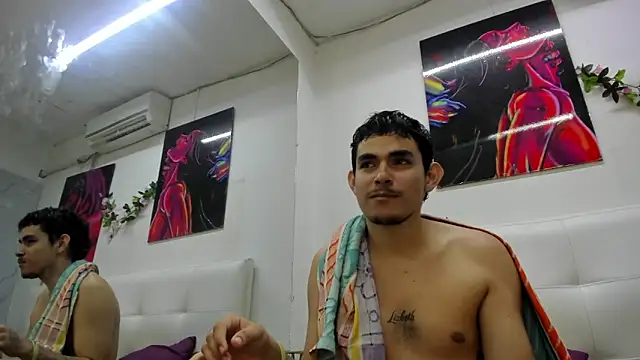 Lucia78couple online show from 10.22.25