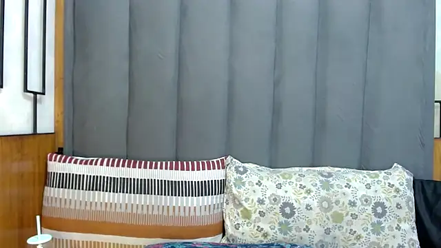 MrsMxx25 online show from 05.19.26