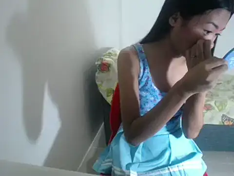 Mica Jones online show from 11.04.25