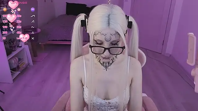 Nana stolass online show from 03.30.26