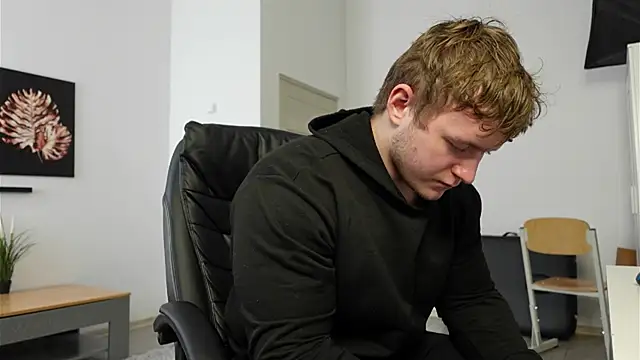 Richard Dullas online show from 09.29.25