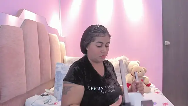 AndreaSweet2 online show from 12.13.25