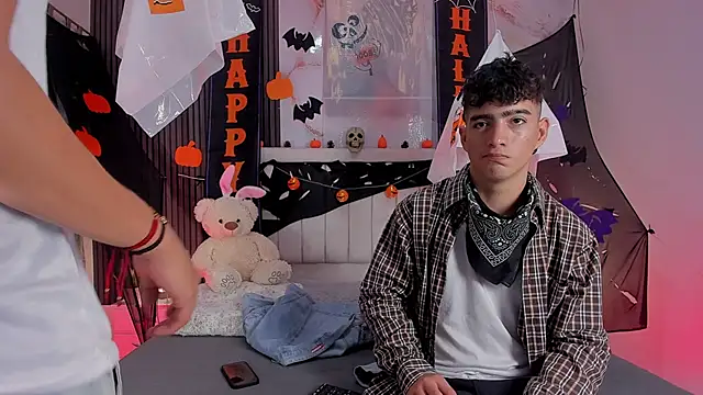 sweet petter online show from 10.31.25