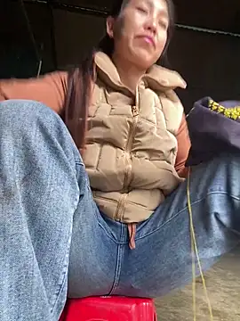 Huong-Ly online show from 11.05.25