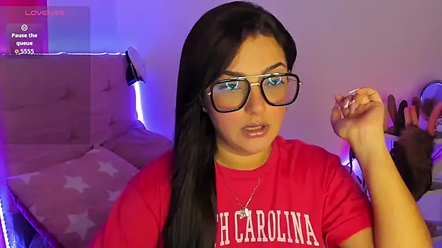 Snapshot of tatisdelicius chatting on 10.29.25 tatisdelicius online show from 10.29.25