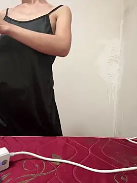 Snapshot of crhong666 chatting on 09.29.25 crhong666 online show from 09.29.25