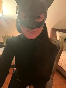 LesAmantsAE2 online show from 10.01.25