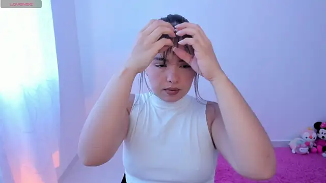 Alana Banana  online show from 12.03.25