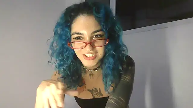 Snapshot of peetitefairy chatting on 05.16.26 peetitefairy online show from 05.16.26