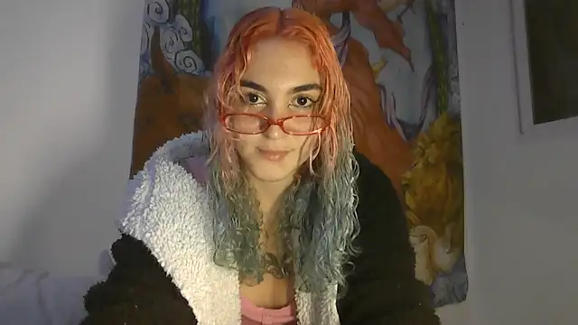 Snapshot of peetitefairy chatting on 08.04.26 peetitefairy online show from 08.04.26