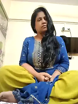 Snapshot of Desi_Teacher chatting on 10.26.25 Desi Teacher online show from 10.26.25