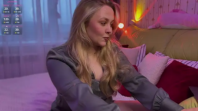 Estella Elwood online show from 03.08.26