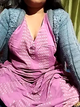 Snapshot of BOBITA_1 chatting on 12.15.25 BOBITA 1 online show from 12.15.25