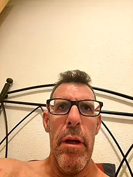 Snapshot of gigolobcn chatting on 09.13.25 gigolobcn online show from 09.13.25