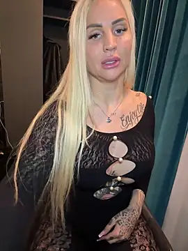 CoraDiamond online show from 02.27.26