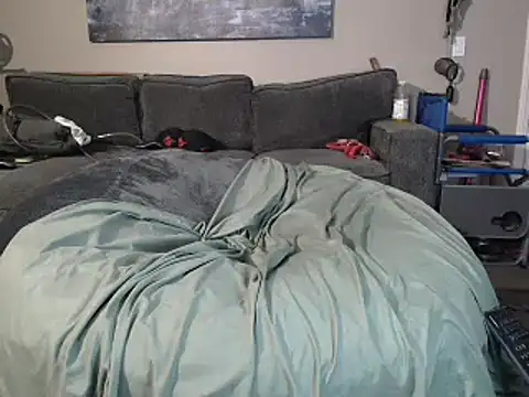 Snapshot of LeeCox chatting on 12.12.24 LeeCox online show from 12.12.24