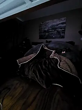 Snapshot of LeeCox chatting on 03.18.25 LeeCox online show from 03.18.25