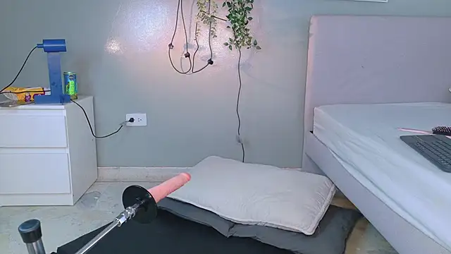 Nickifox   online show from 01.13.26