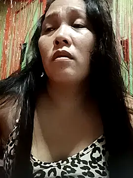 Snapshot of AmarahKate chatting on 10.12.25 AmarahKate online show from 10.12.25