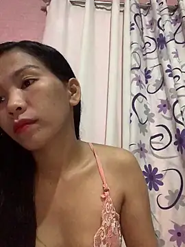 Snapshot of Cleo17 chatting on 12.20.25 Cleo17 online show from 12.20.25