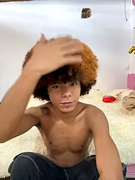 Snapshot of Alexis_Spicter chatting on 12.04.25 Alexis Spicter online show from 12.04.25