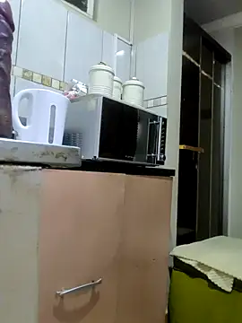 malaika1999 online show from 10.18.25