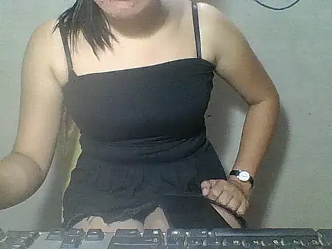 Skinny PinayGirljust18 online show from 04.15.26
