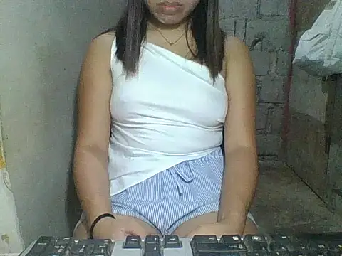 Snapshot of Skinny_PinayGirljust18 chatting on 06.17.26 Skinny PinayGirljust18 online show from 06.17.26