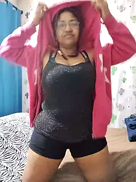 Snapshot of Avannay chatting on 09.25.25 Avannay online show from 09.25.25