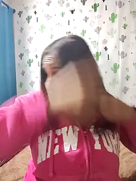 Snapshot of Avannay chatting on 12.02.25 Avannay online show from 12.02.25