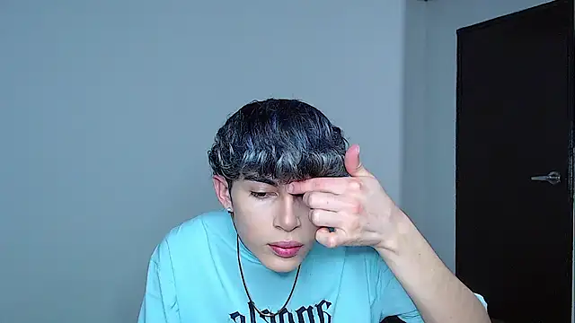 john vichenso online show from 11.11.25