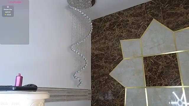 Snapshot of Xara_Blis chatting on 09.27.25 Xara Blis online show from 09.27.25