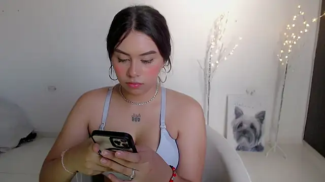 Darlyn big online show from 10.04.25