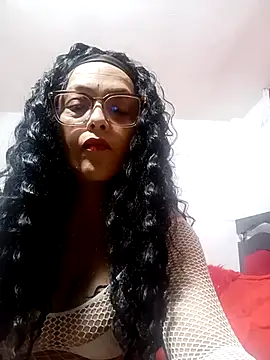 Lady 16 online show from 10.16.25