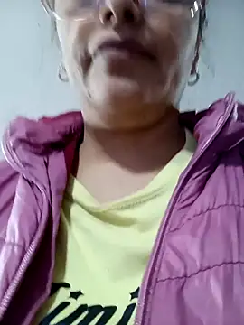 Lady 16 online show from 11.28.25