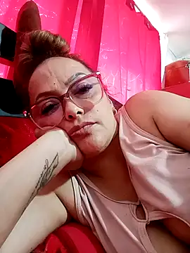 Lady 16 online show from 02.10.26