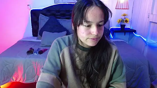 Eymmy 24 online show from 09.21.25