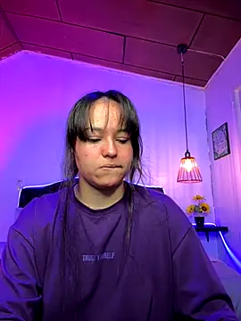 Eymmy 24 online show from 10.12.25