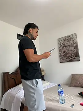 DeimonOficial online show from 11.11.25