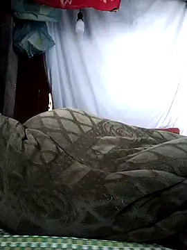 Snapshot of PhamPm70 chatting on 11.23.25 PhamPm70 online show from 11.23.25