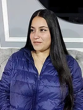 gabyjoness  online show from 11.12.25