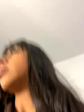 Aleja ruizz online show from 11.26.25