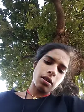 Snapshot of Gulika_Doshi chatting on 11.09.25 Gulika Doshi online show from 11.09.25