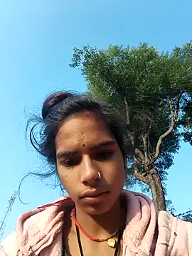 Snapshot of Gulika_Doshi chatting on 11.11.25 Gulika Doshi online show from 11.11.25